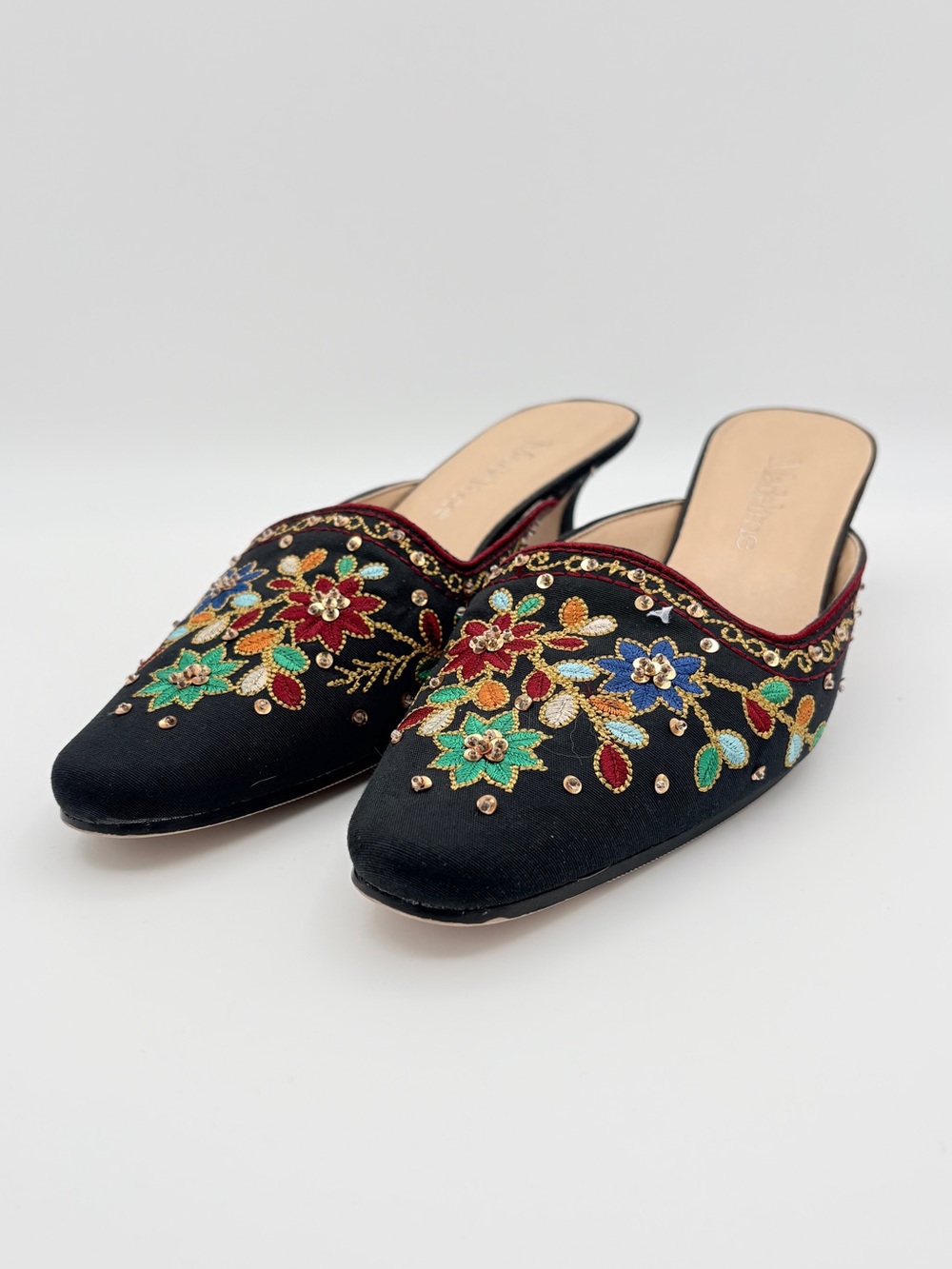 Vintage Madeline Black Floral Embroidered Mules Size 8 1/2 M